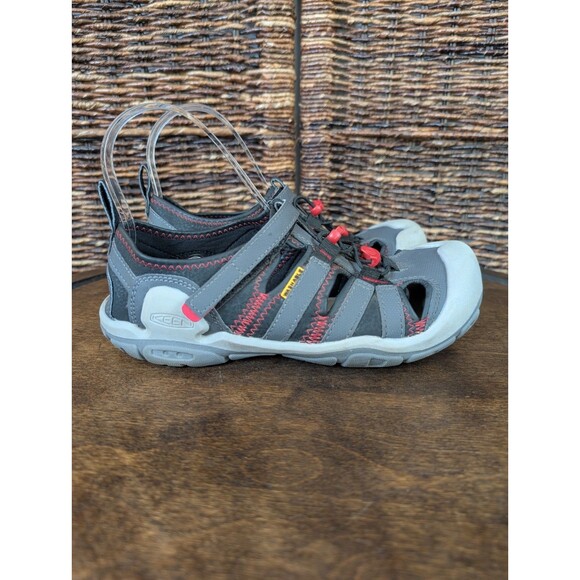 Keen Knotch Creek Waterproof Sandals Kids 6 Water Shoes Hiking Camping Unisex - Picture 1 of 13